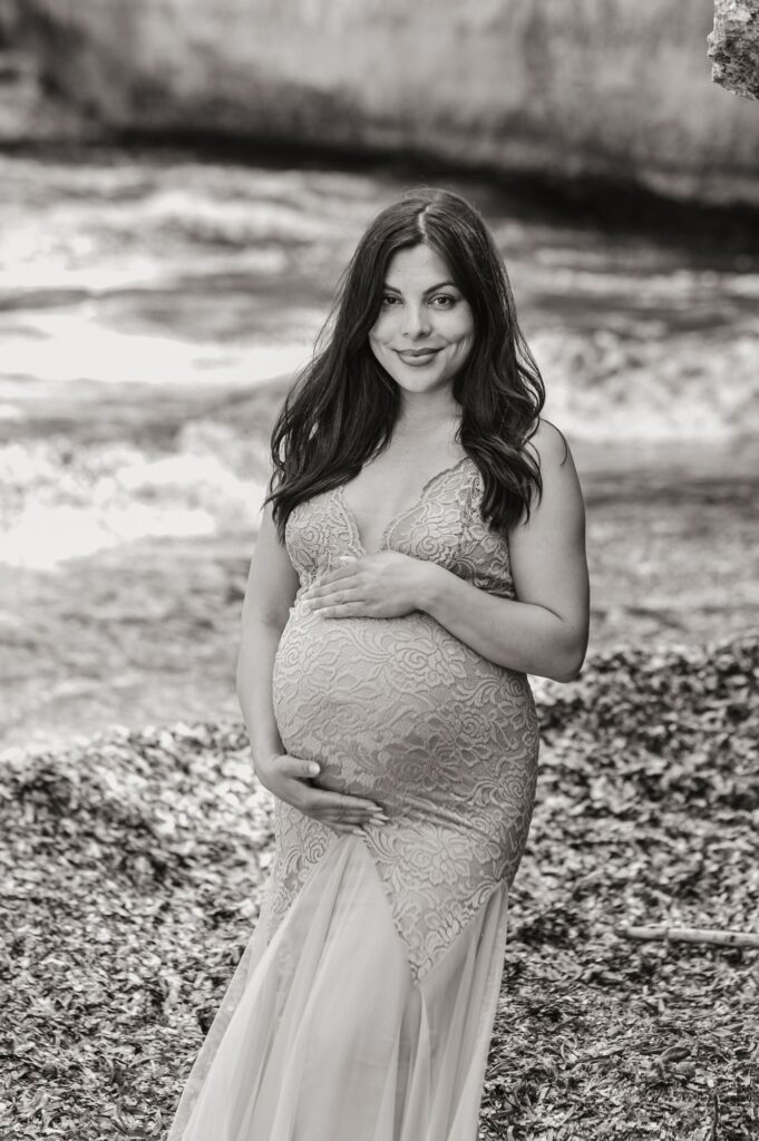 Erwartungsvolle Stimmung beim Babybauchshooting