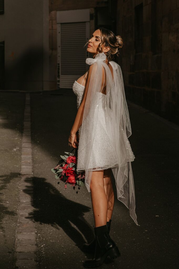 Sonnenstrahlen beim Hochzeitsshooting in der Stadt