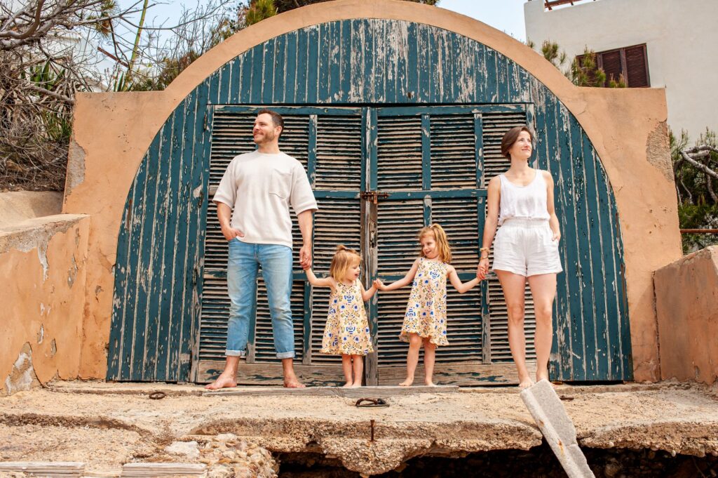 Natürliches Familienshooting ohne gestellte Posen