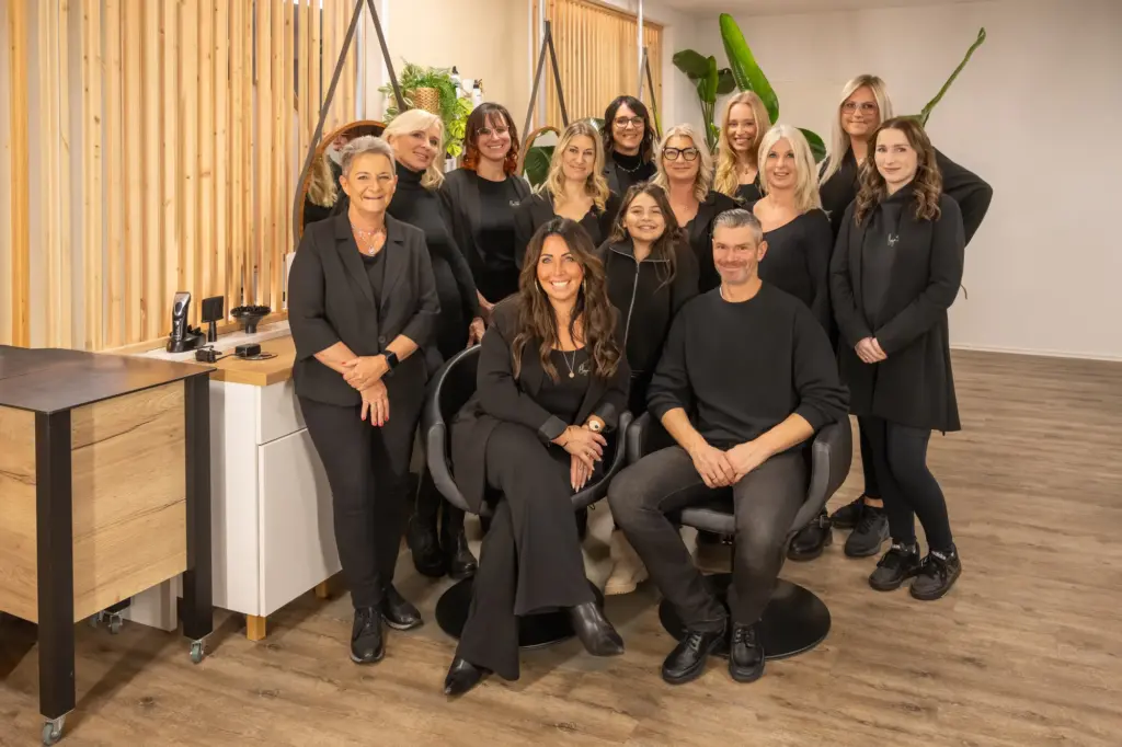 Teamfoto der Mitarbeiterinnen von Plaza Estètica